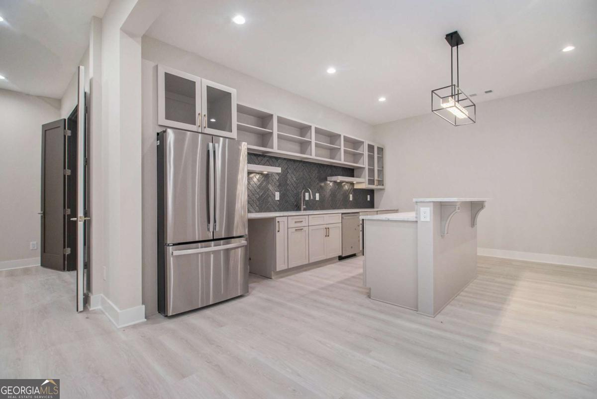 Echelon - Residential