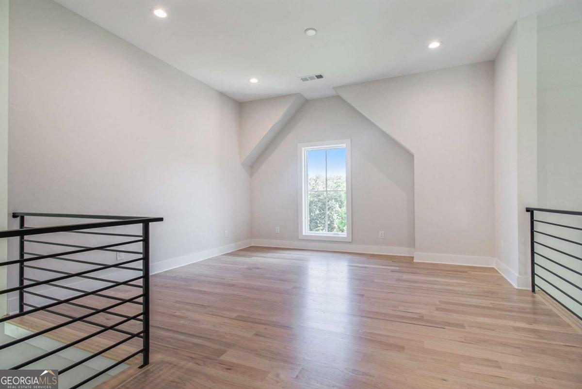 Echelon - Residential