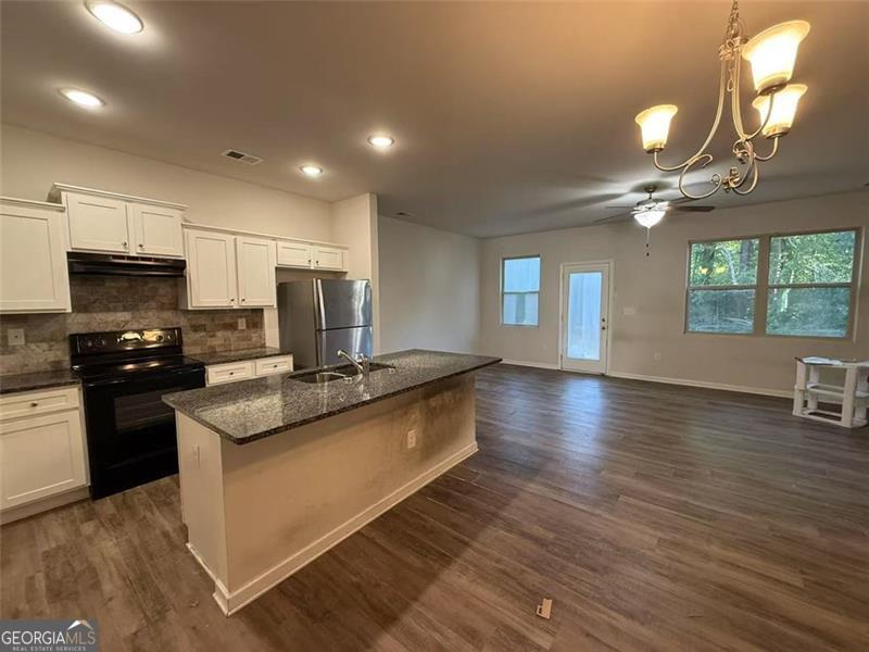 2353 HACKAMORE