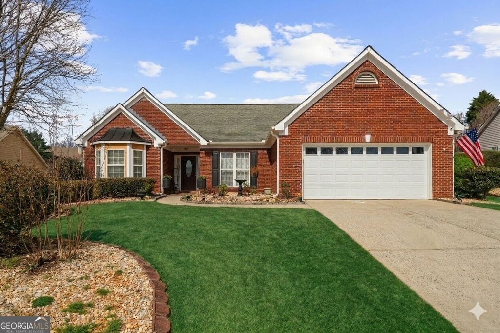 Photo of 8565 Meadowgrove Lane, Gainesville, GA 30506 (MLS # 10787965)