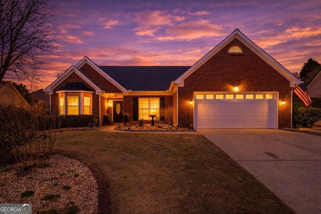 Photo of 8565 Meadowgrove Lane, Gainesville, GA 30506 (MLS # 10787965)