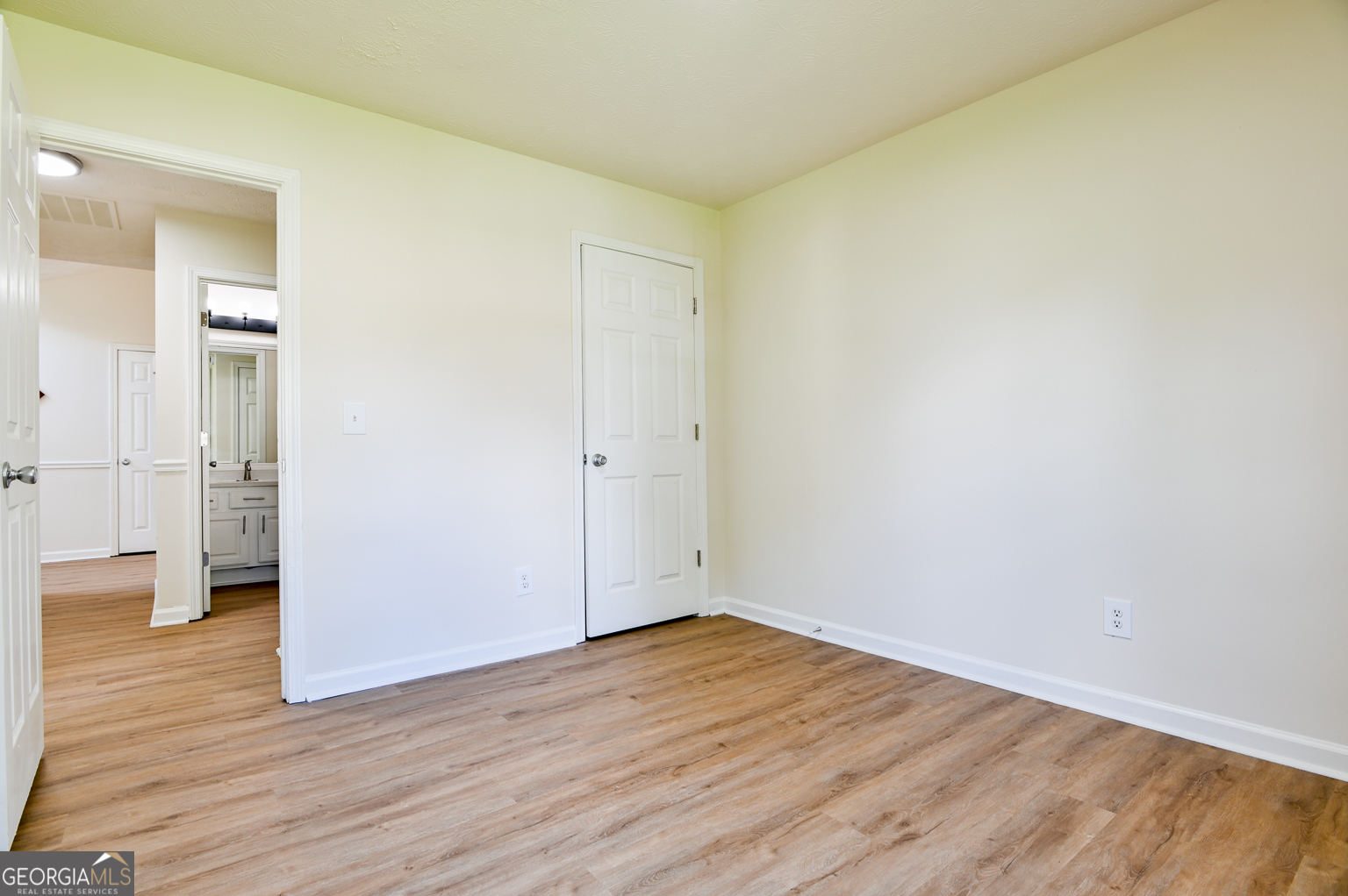 Elliott Grove - Residential