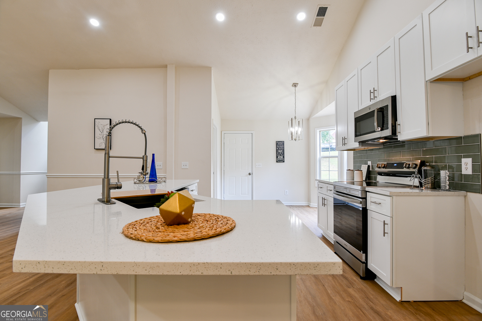 Elliott Grove - Residential