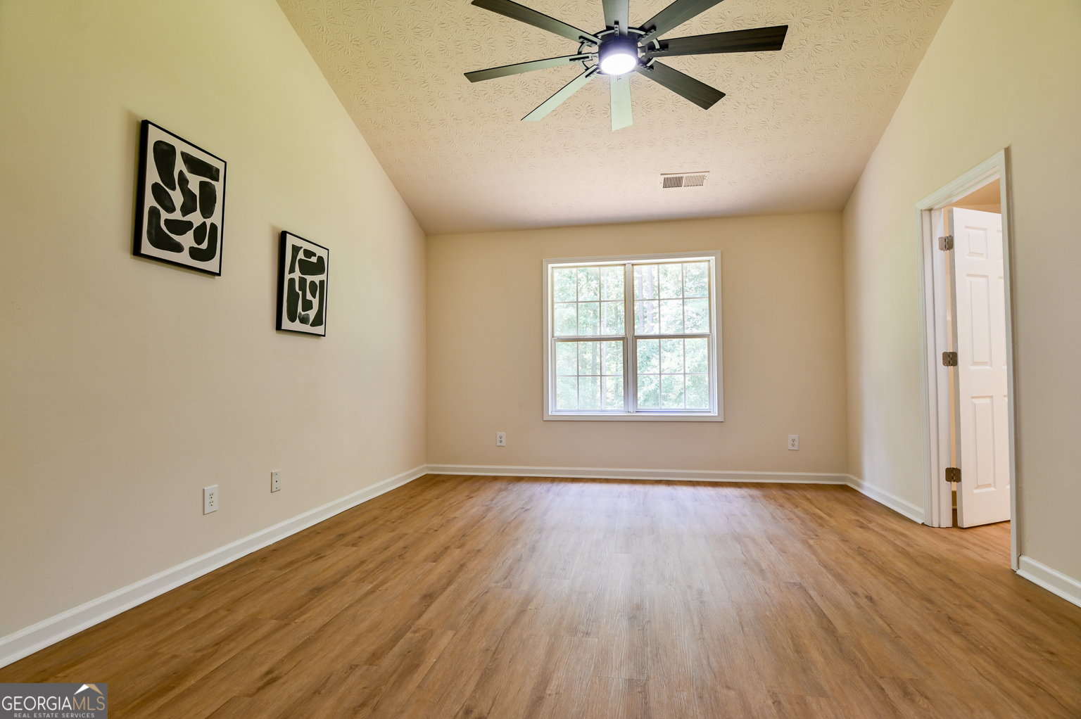 Elliott Grove - Residential
