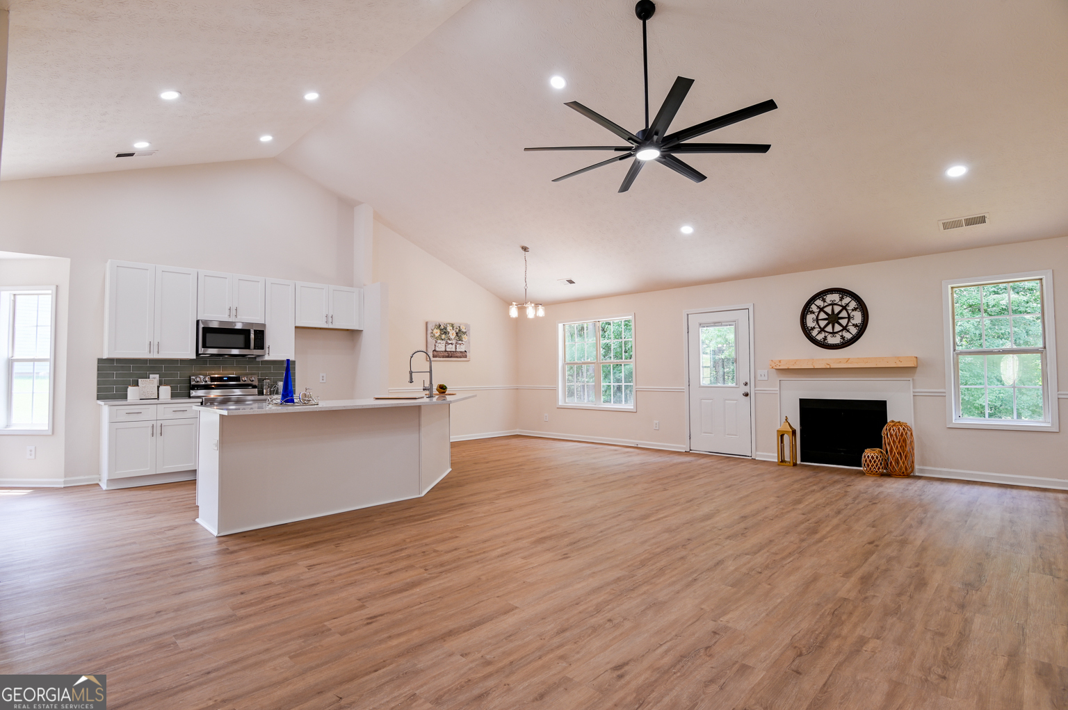 Elliott Grove - Residential