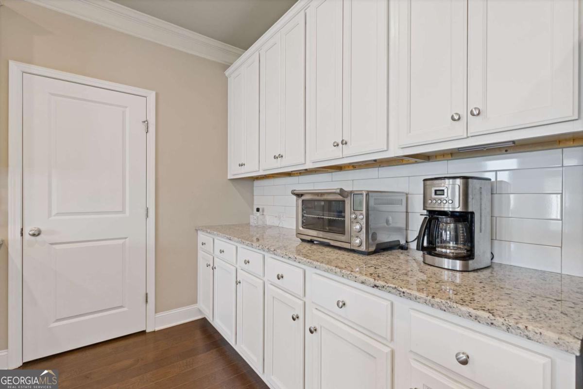 2904 Weyhill TRL