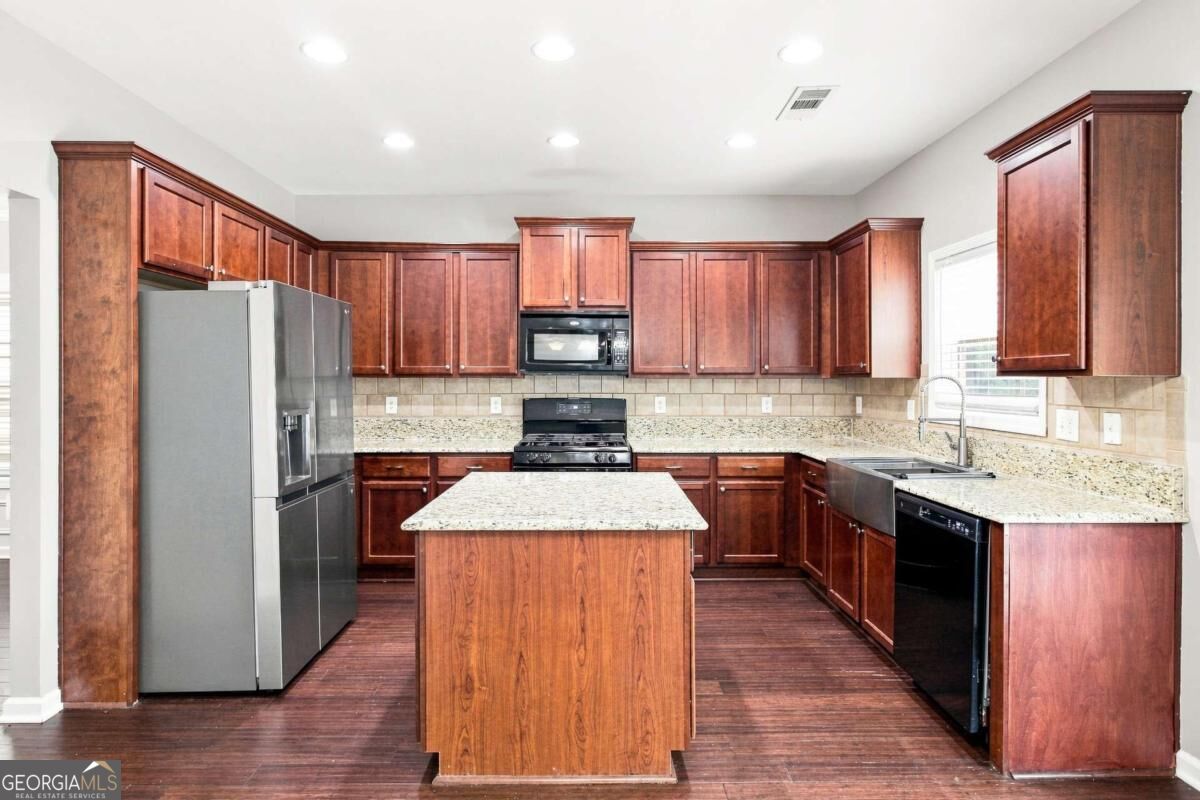 3847 Lake Sanctuary WAY
