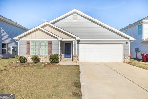 Photo of 109 Creek Bluff Trail, Warner Robins, GA 31093 (MLS # 10657079)
