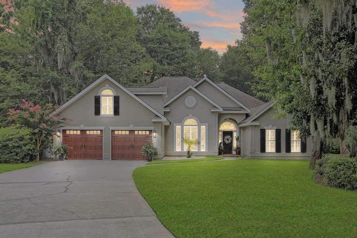 Photo 1 of 88 of 122 Woodline DR house