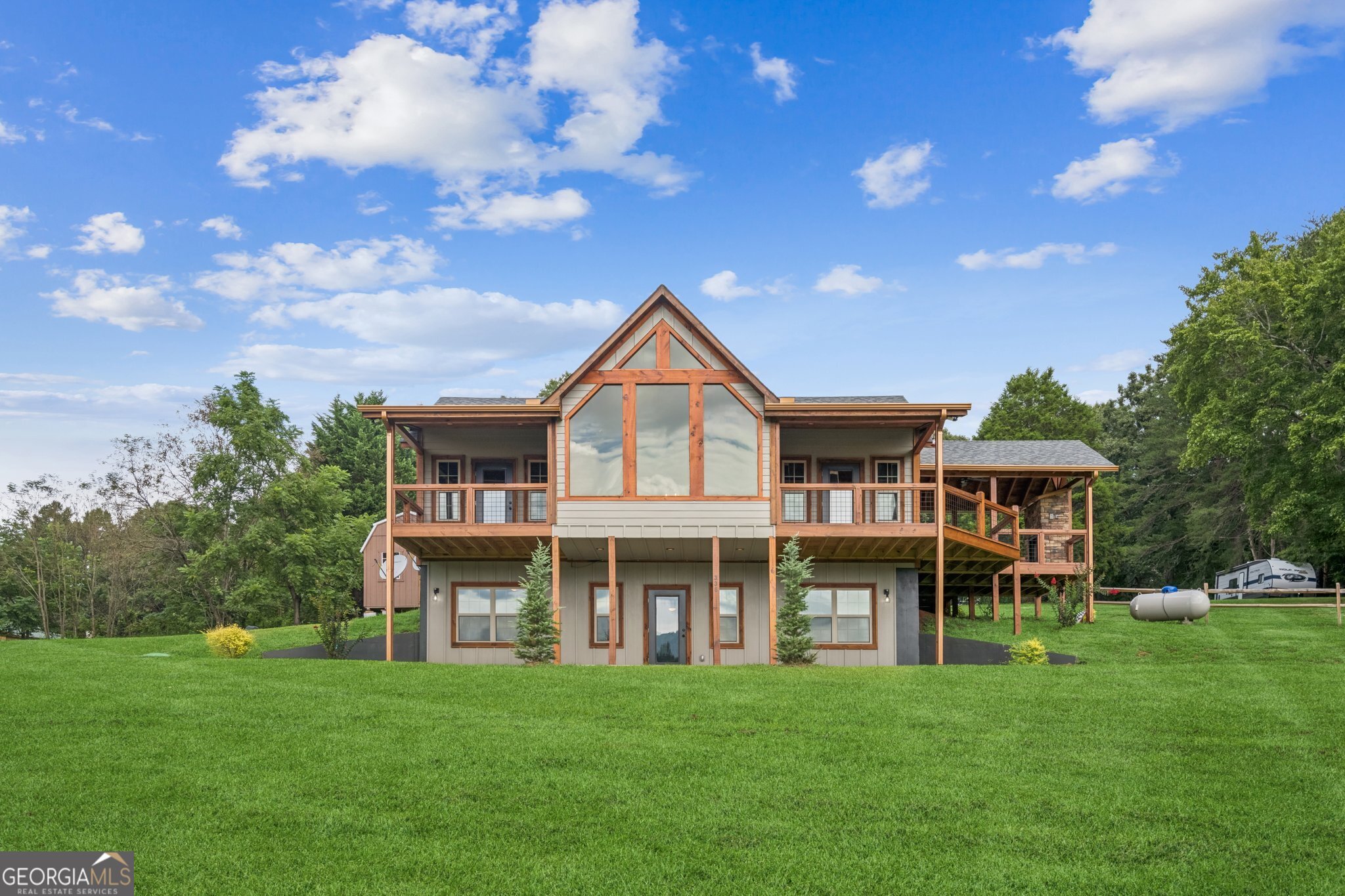 335 Mountain RD