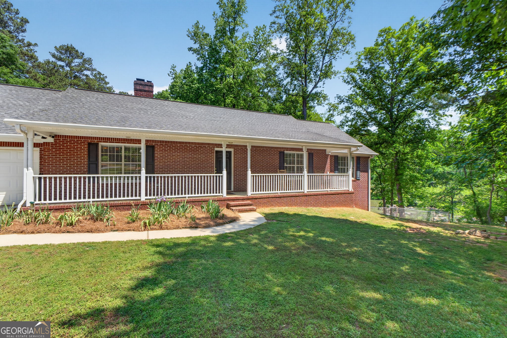 1697 Millers Mill RD