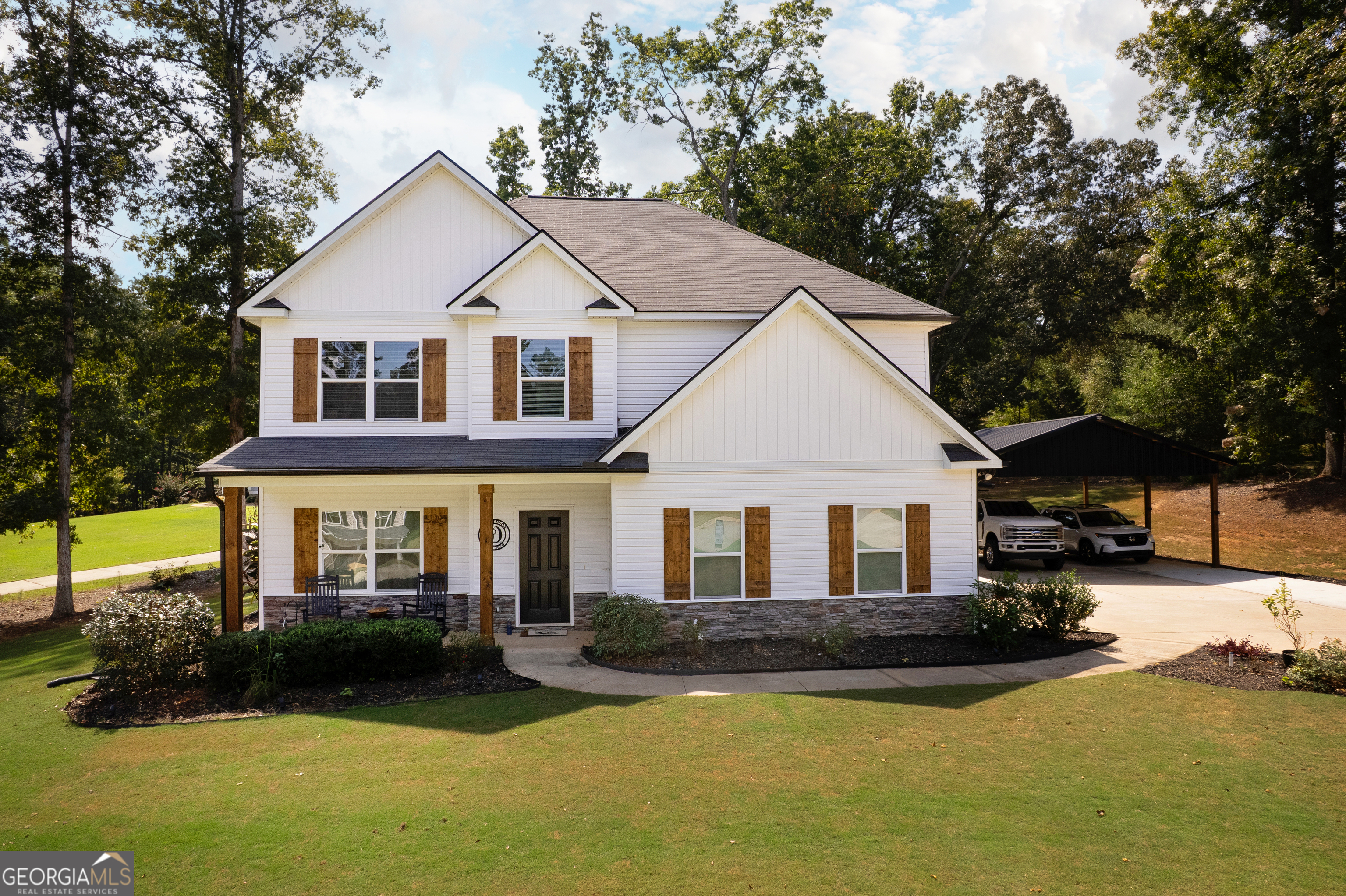 207 Dixon CIR