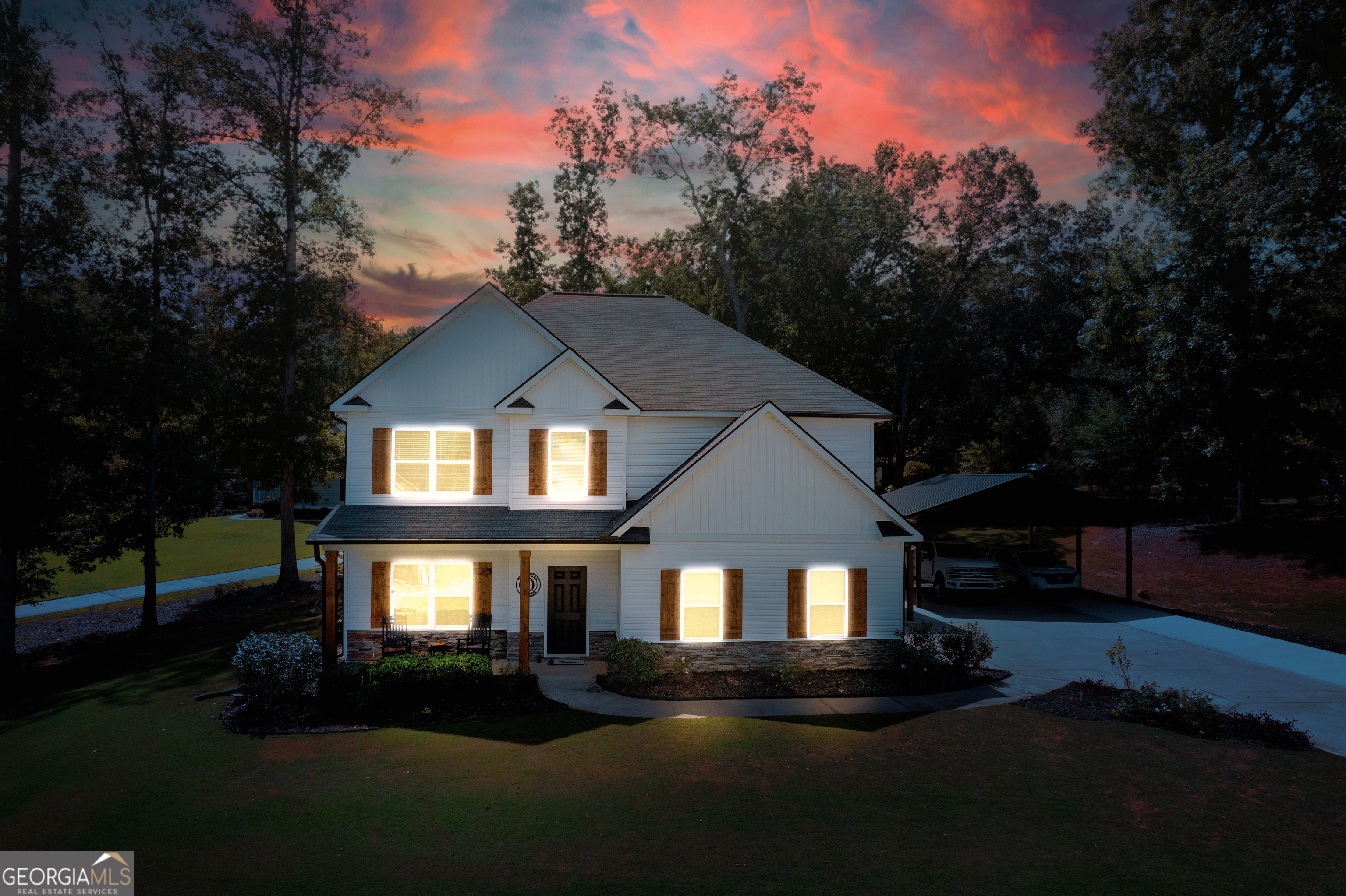 207 Dixon CIR