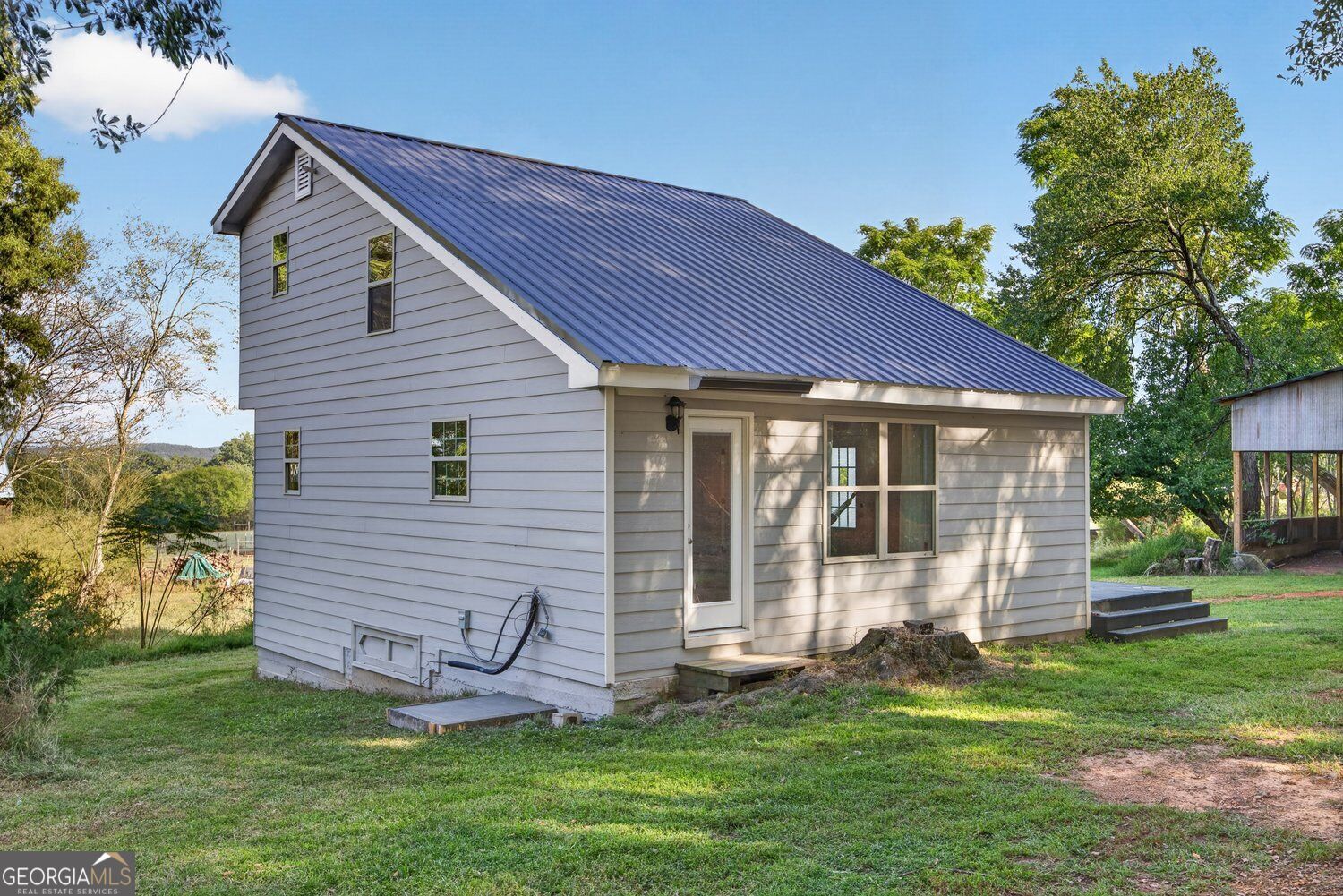 210 Shaw Road SW
