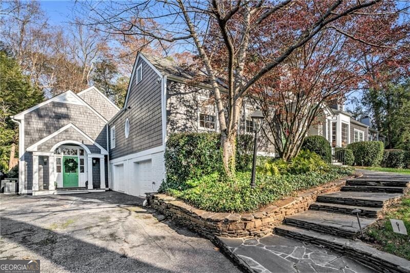 1225 West Wesley RD NW