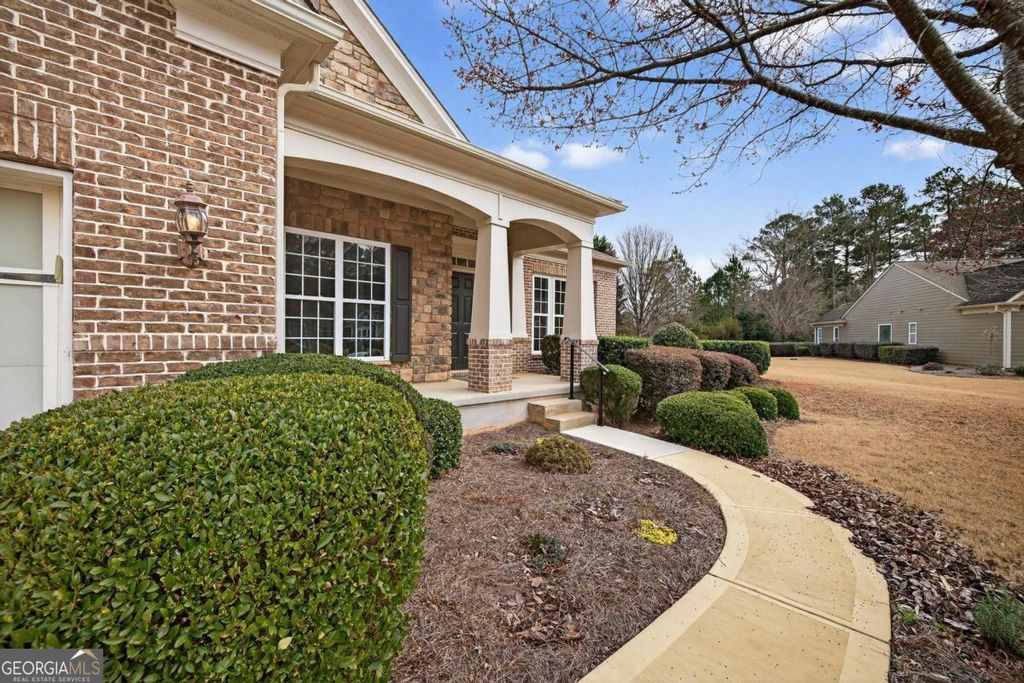 Photo of 1010 Overlook Cove, Greensboro, GA 30642 (MLS # 10774740)