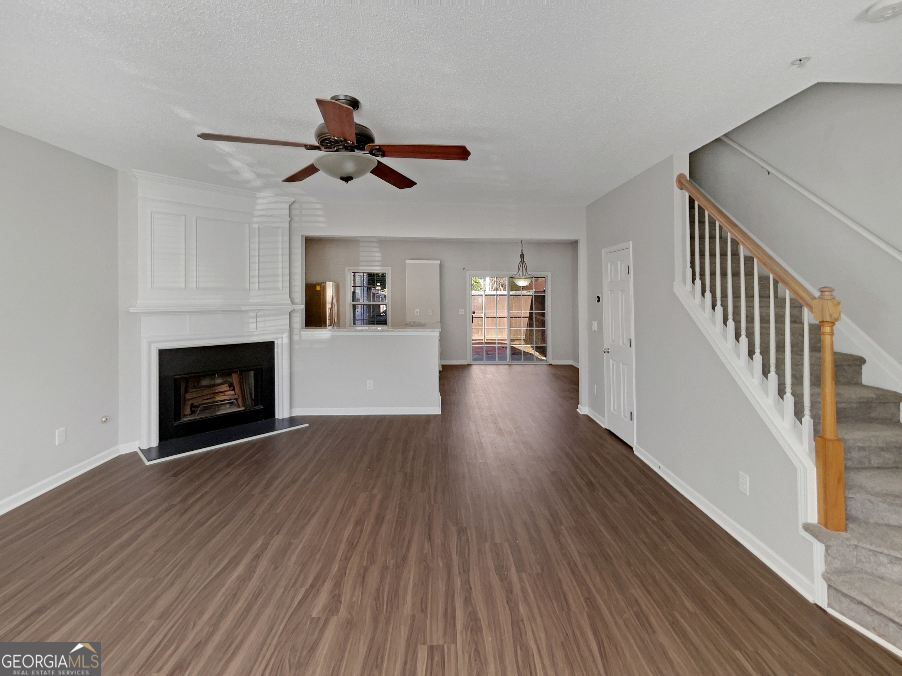 Windward Pointe - Residential