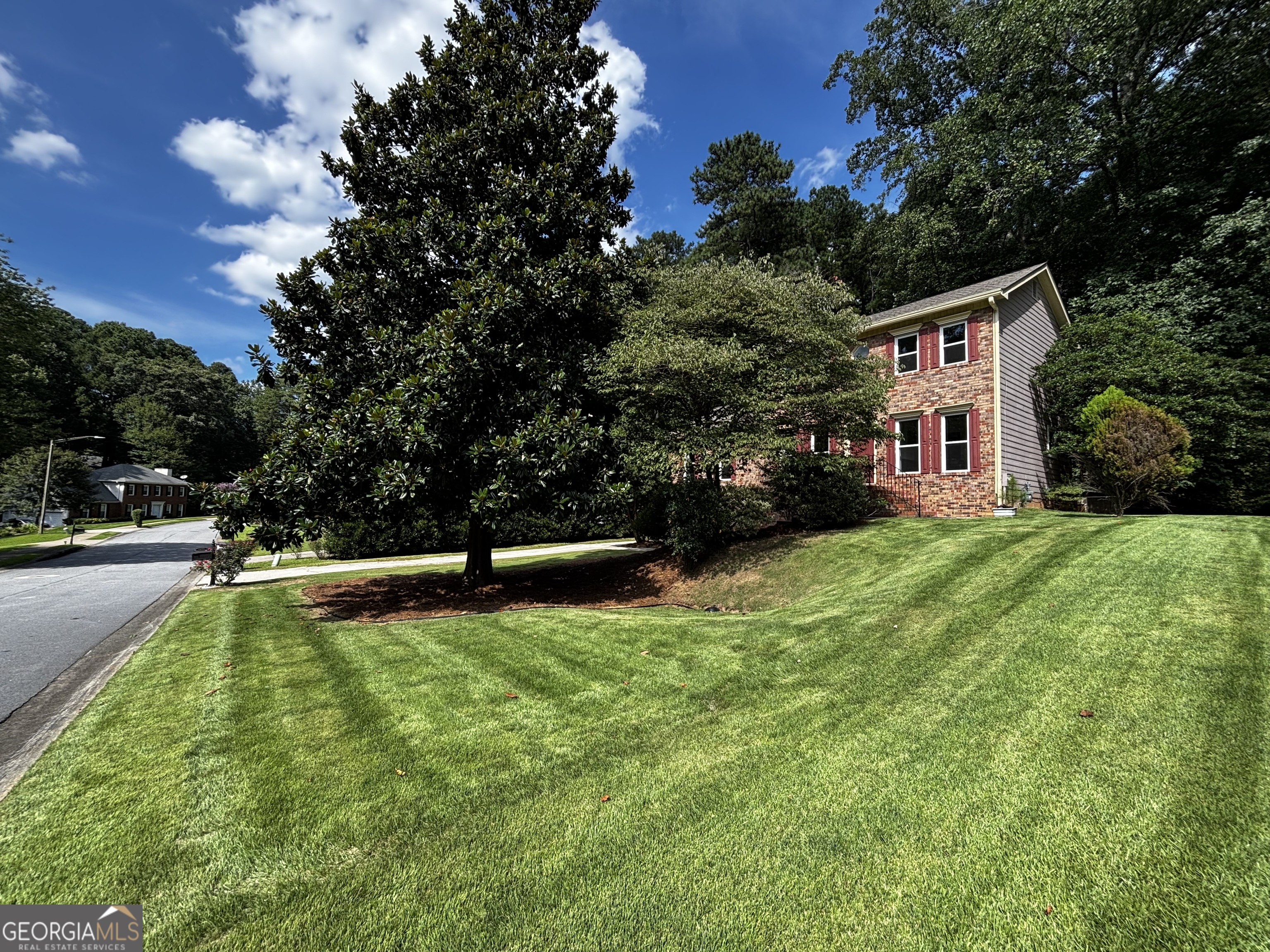 1575 SW MILFORD CREEK LN SW