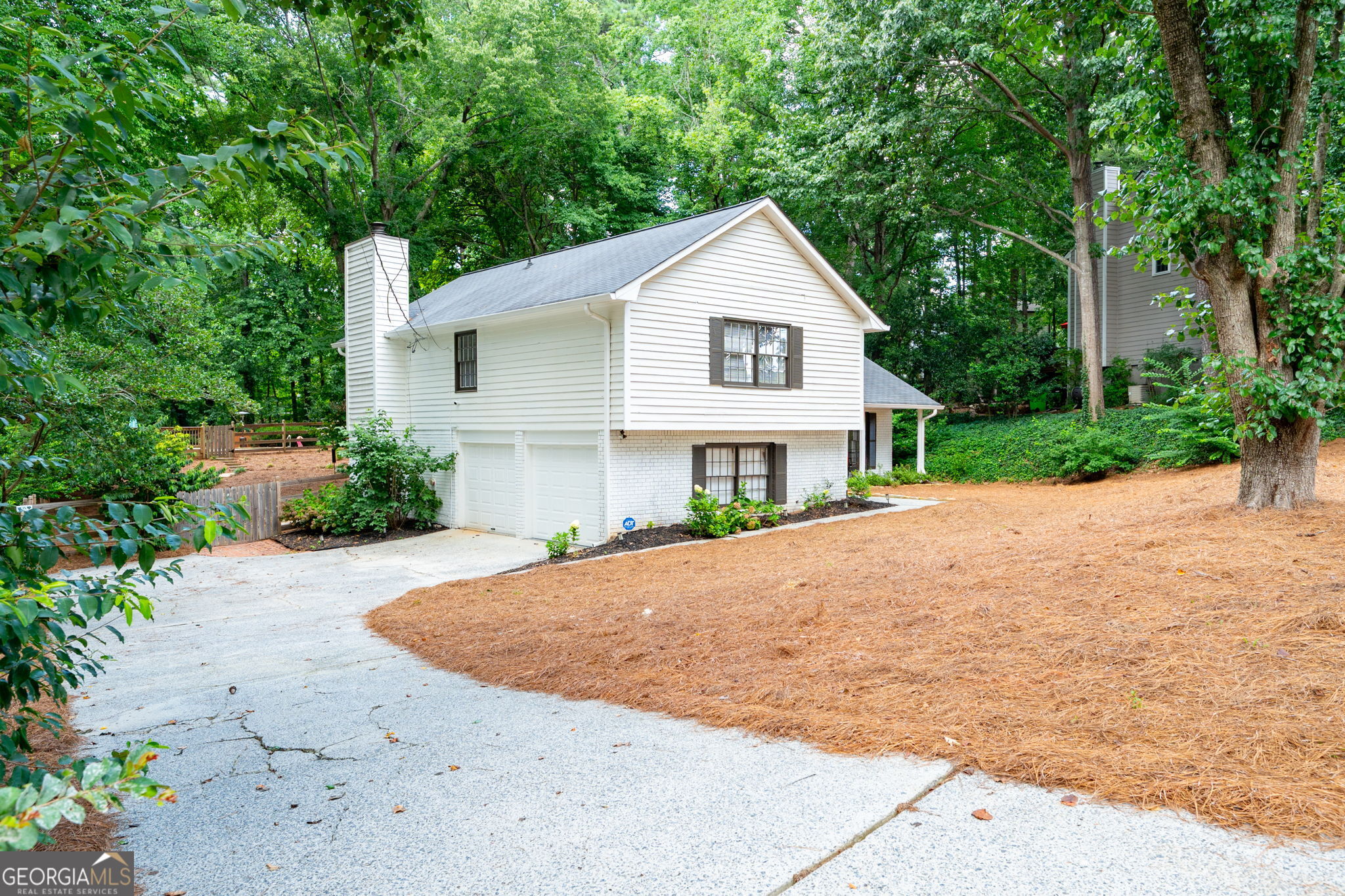 2377 Emory LN