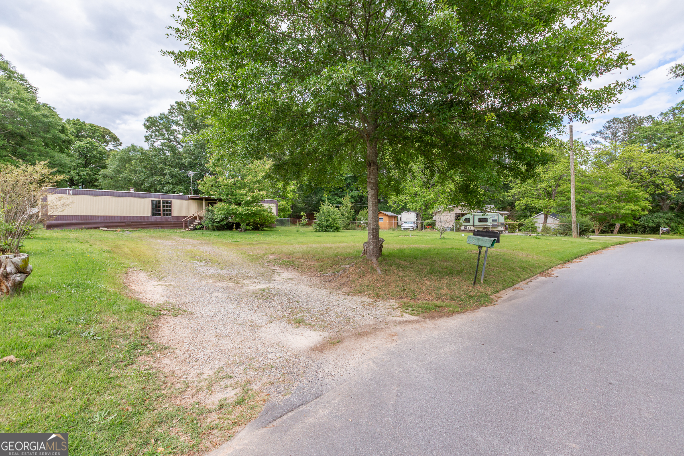 124 Jones RD