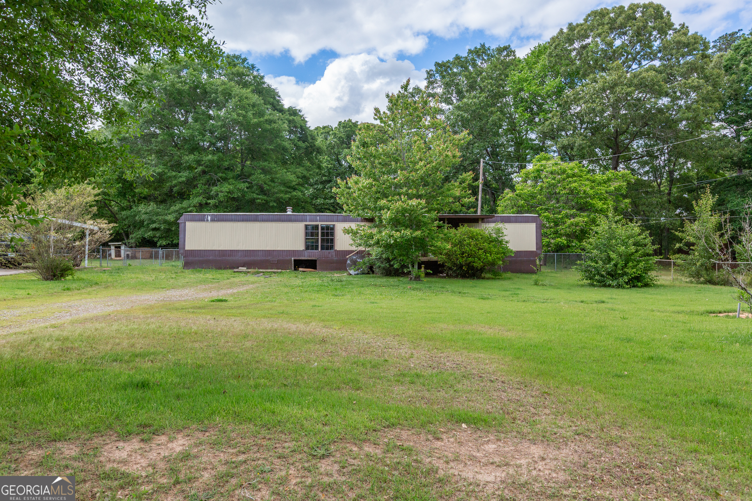 124 Jones RD