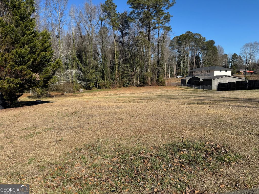 Photo of 305 Beverly Street, Griffin, GA 30224 (MLS # 10679263)