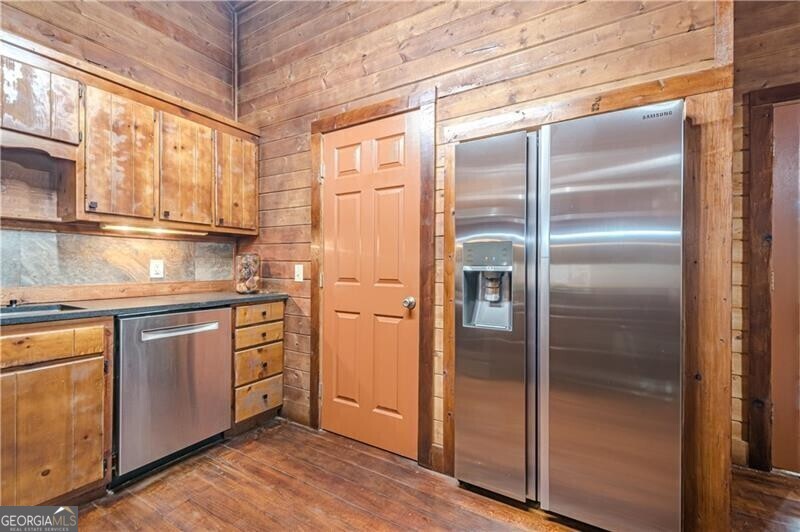 Jasper, Georgia 30143, United States, 2 Bedrooms Bedrooms, ,2 BathroomsBathrooms,Residential,Pending,11105