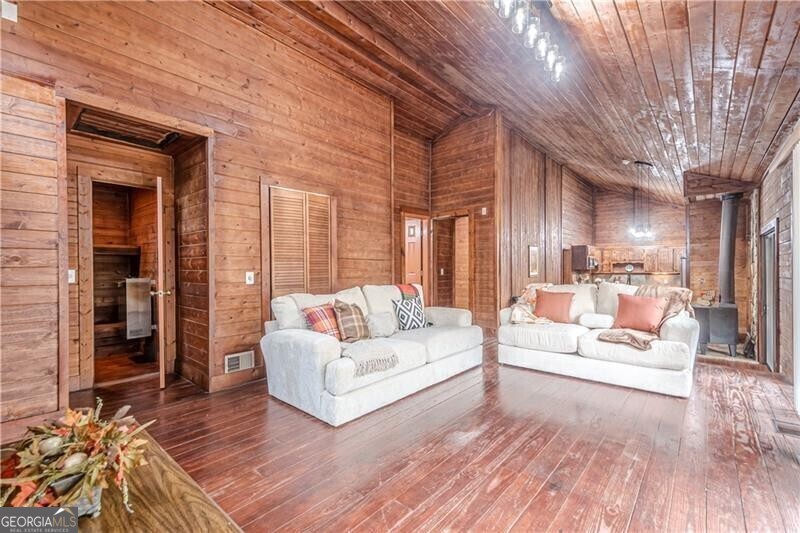 Jasper, Georgia 30143, United States, 2 Bedrooms Bedrooms, ,2 BathroomsBathrooms,Residential,Pending,11105