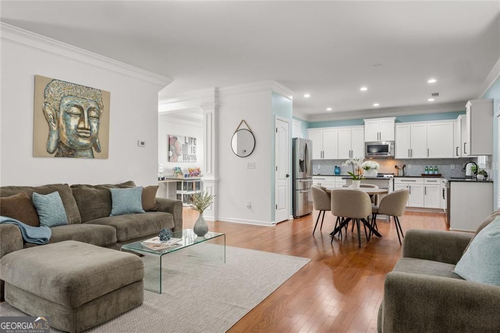 5835 Cobblestone Creek CIR