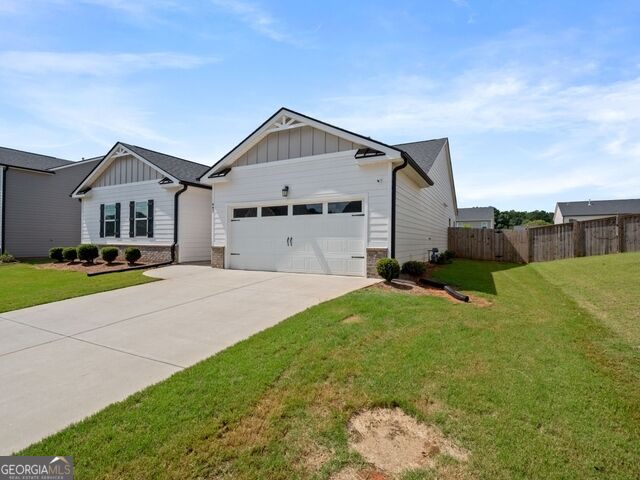 647 Graham Campbell LN