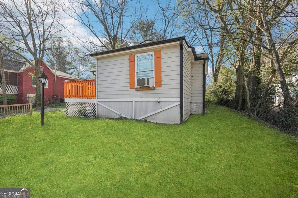 Photo of 2065 Morehouse Drive NW, Atlanta, GA 30314 (MLS # 10717001)