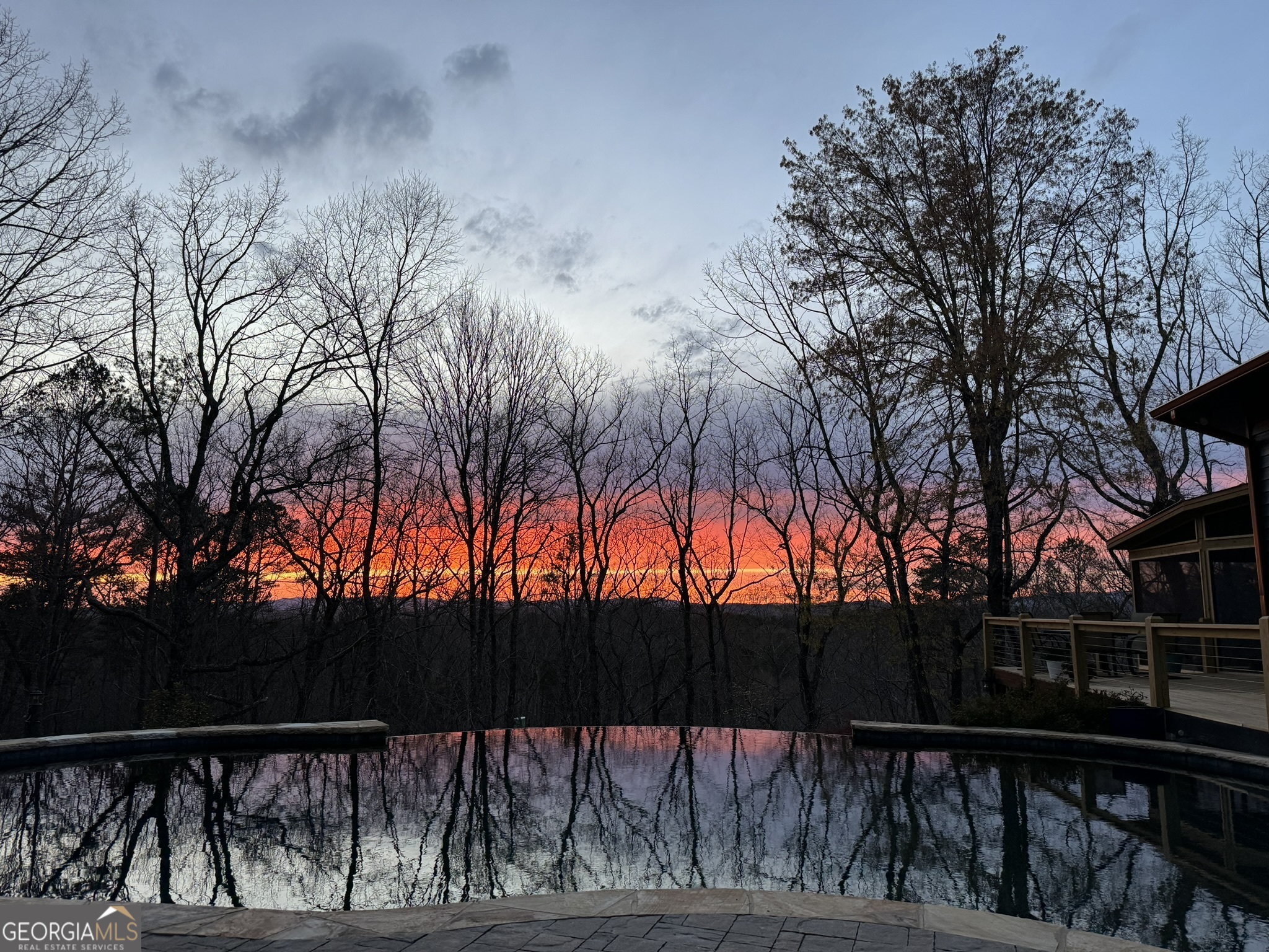 74 Valley DR