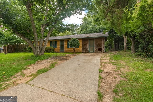 205 Debra DR