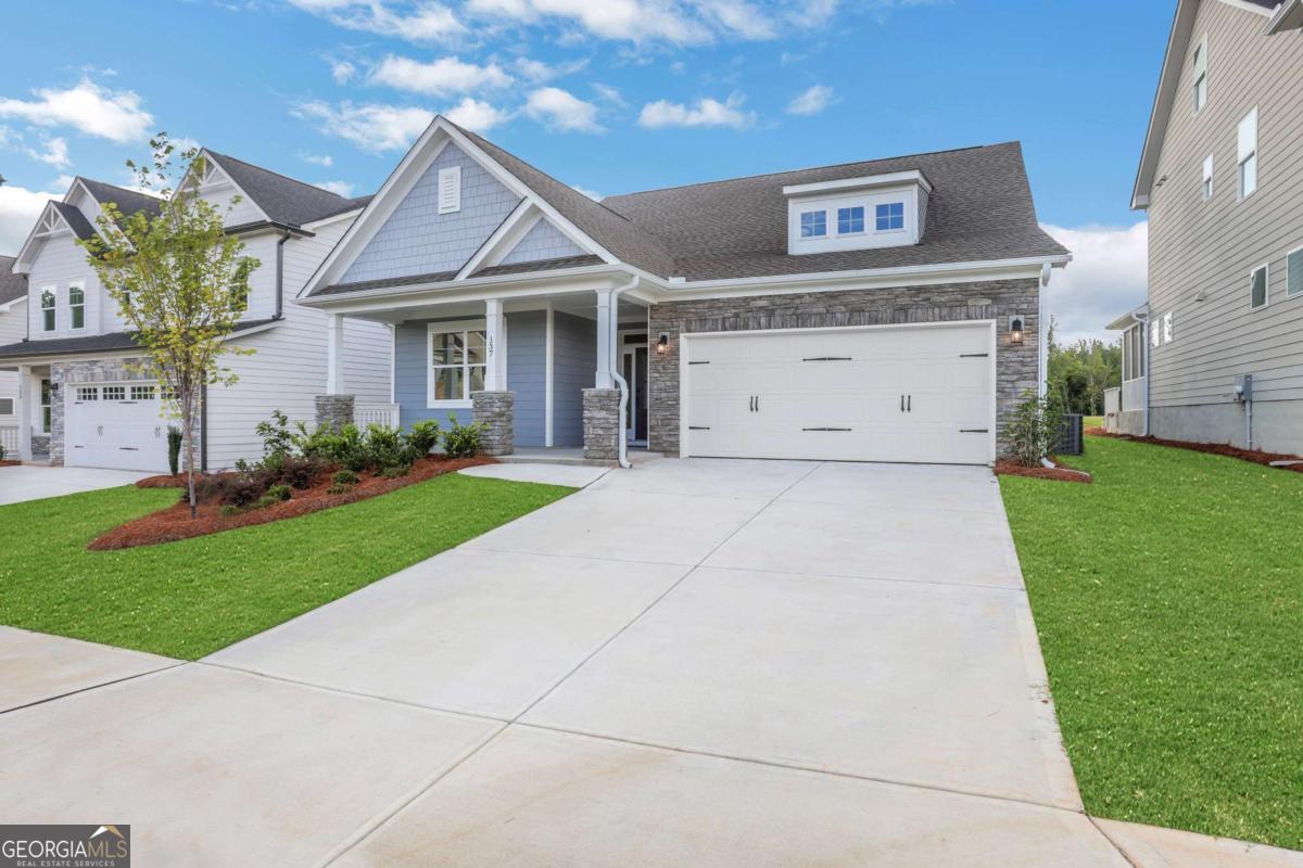 137 Coffee LN