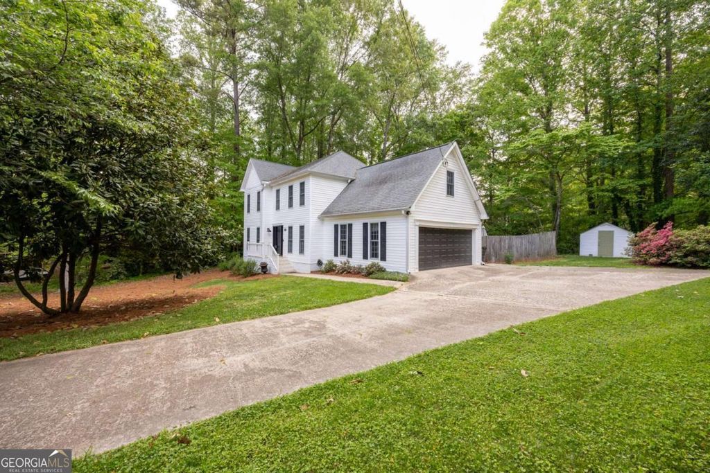 Photo of 12 Indian Lake Court, Hiram, GA 30141 (MLS # 10736770)