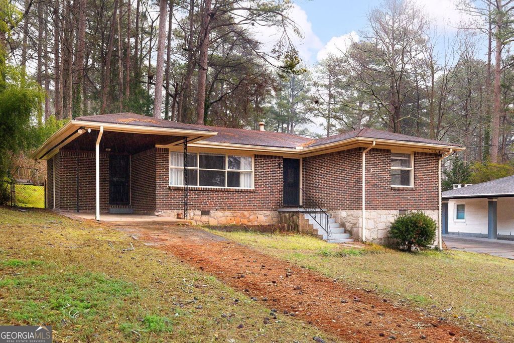 Photo of 3178 Pinehill Drive, Decatur, GA 30032 (MLS # 10677870)
