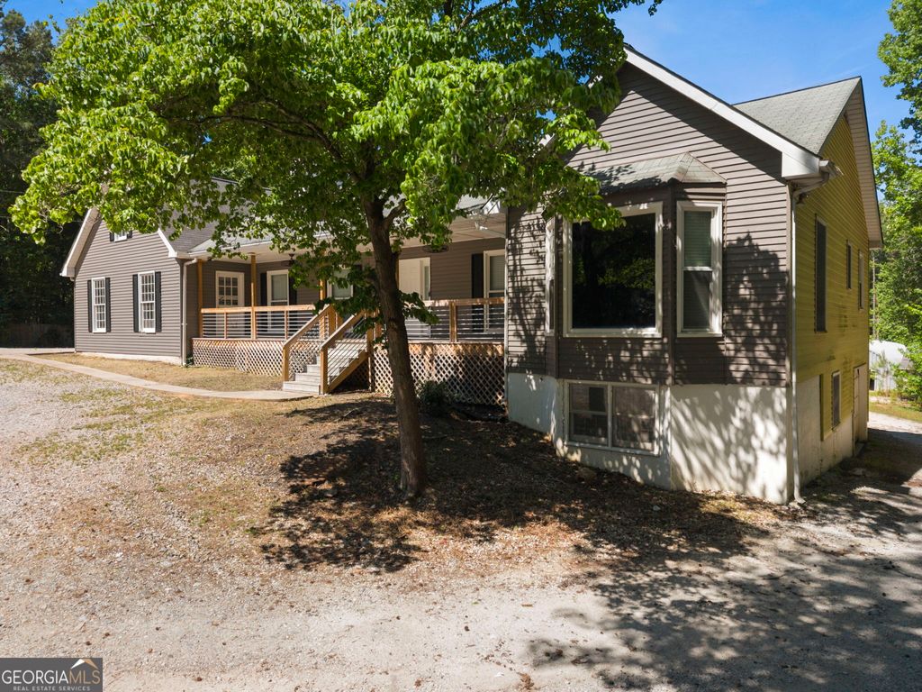 Photo of 240 Magmar Ln, Fayetteville, GA 30214 (MLS # 10767927)