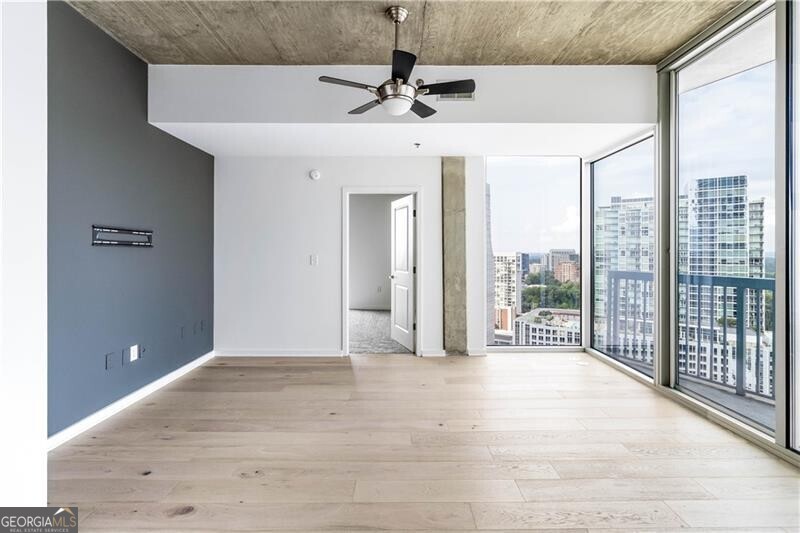 3324 Peachtree RD NE 2518