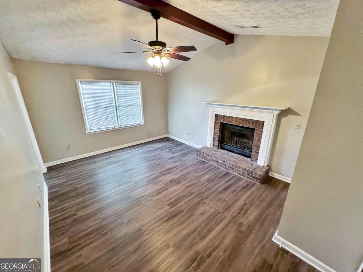 Falcon Crest I - Residential Lease