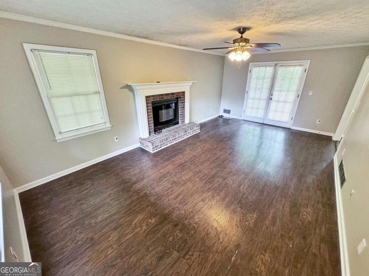 Falcon Crest I - Residential Lease