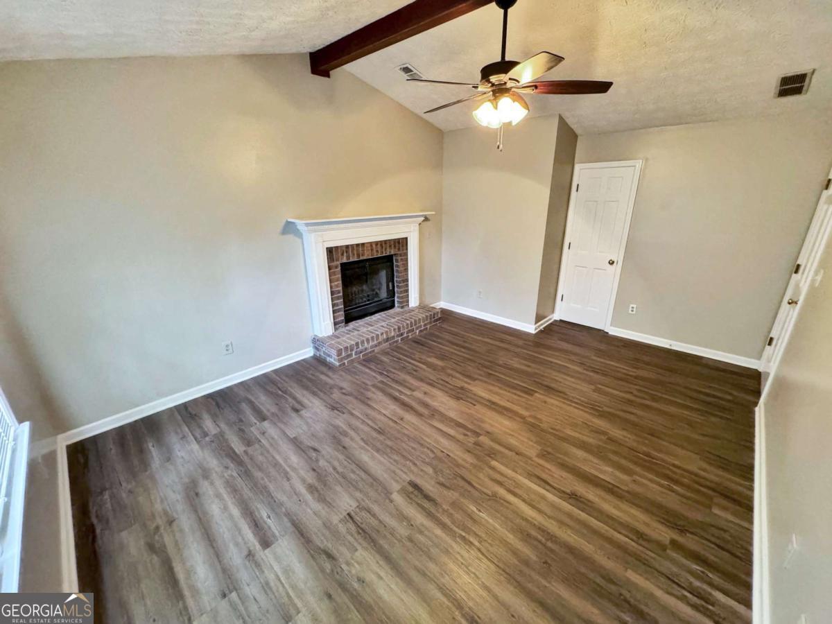 Falcon Crest I - Residential Lease