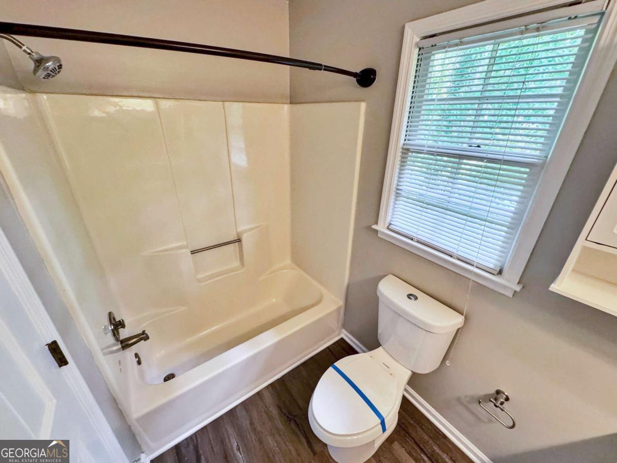 Falcon Crest I - Residential Lease