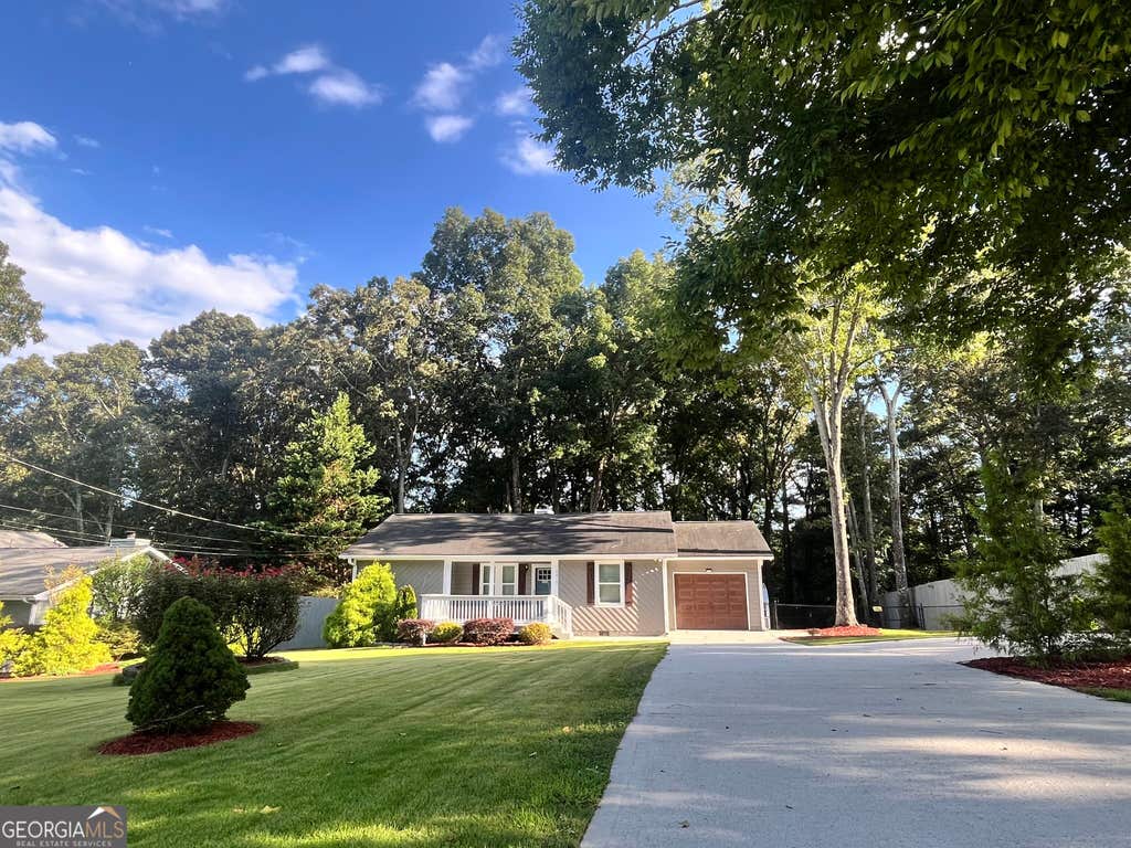 Photo of 6015 Sumter Drive, Douglasville, GA 30135 (MLS # 10825791)