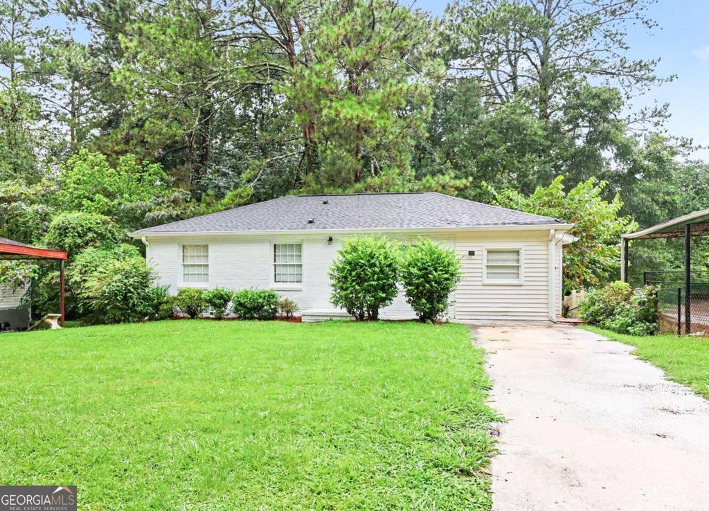 Photo of 2823 Marco Drive NW, Atlanta, GA 30318 (MLS # 10819535)