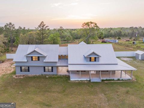 469 Dyal RD Baxley GA 31513