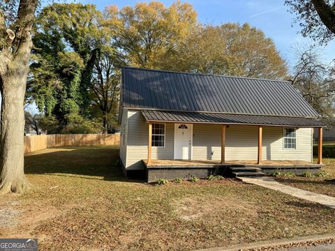 Photo of 41 Sixth Street, Trion, GA 30753 (MLS # 10646072)