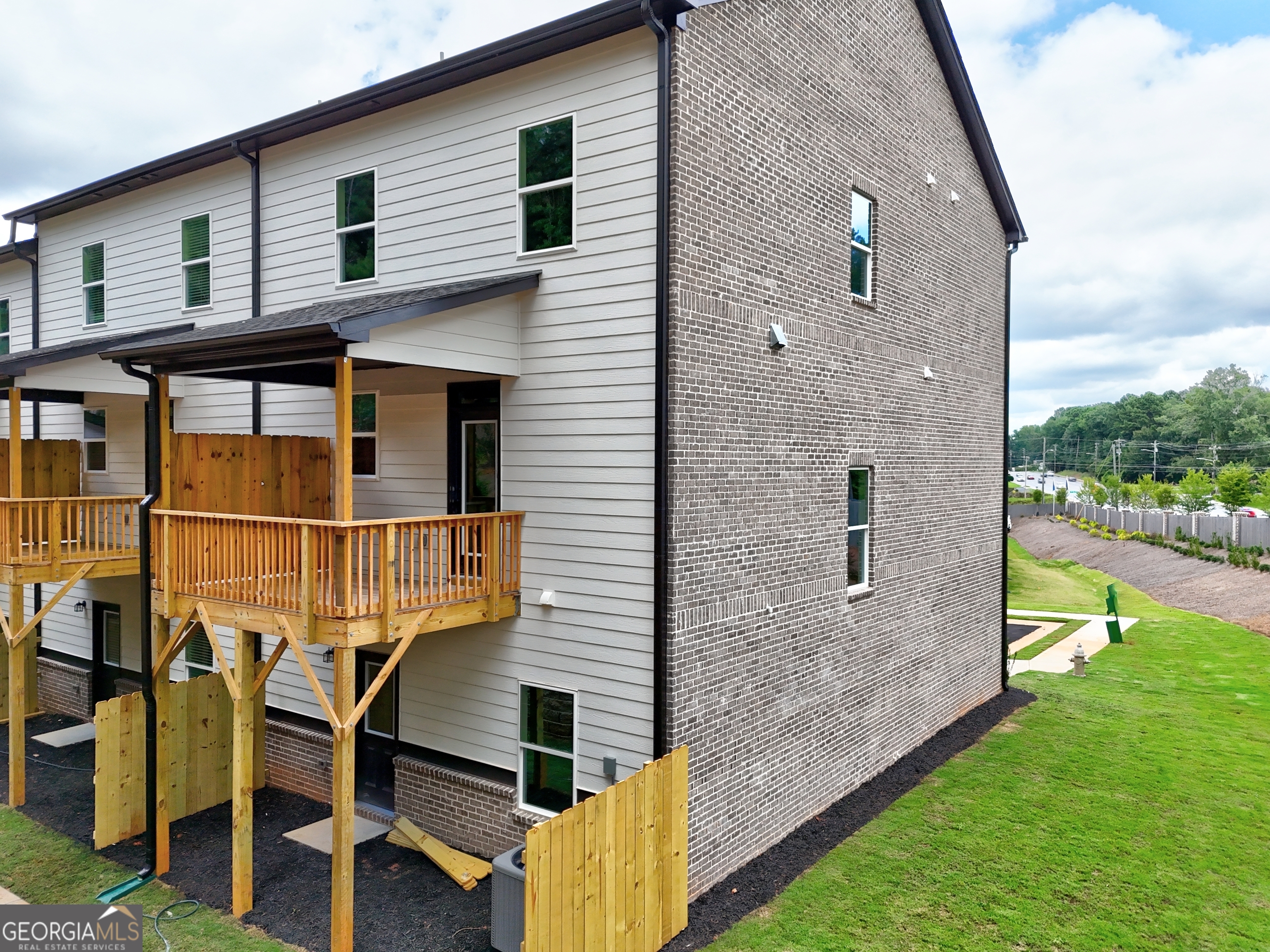 2 Rock Park WAY 13