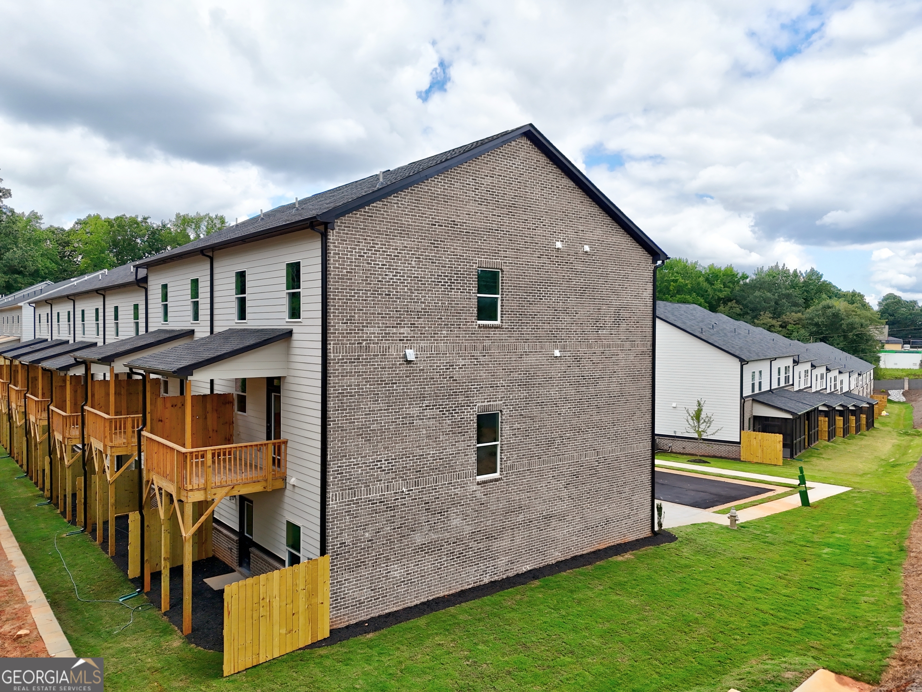 2 Rock Park WAY 13