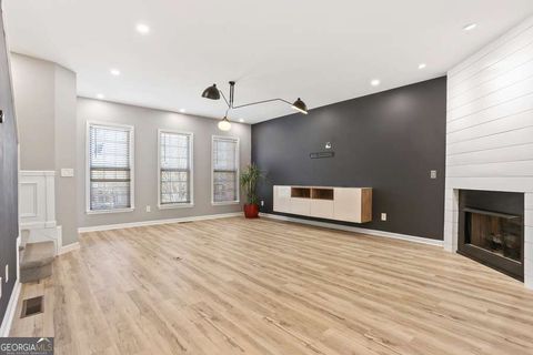 2359 Towneview CT SE 8 Atlanta GA 30339