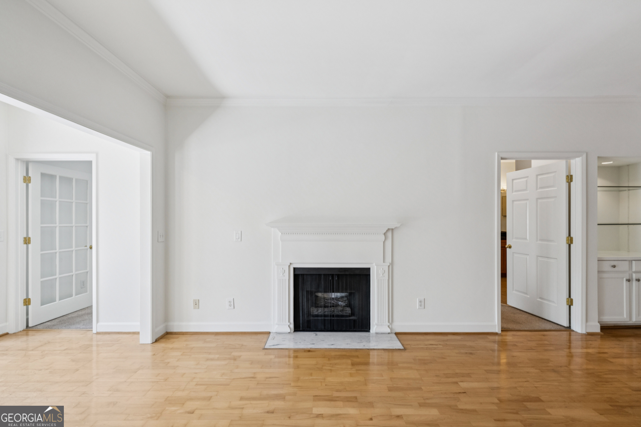 2921 Lenox RD NE 106